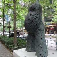 丸の内アートギャラリ！入替えも有り、既存のアートも楽しい！